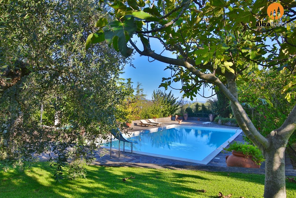 Villa with pool for sale 16 km from the seaside